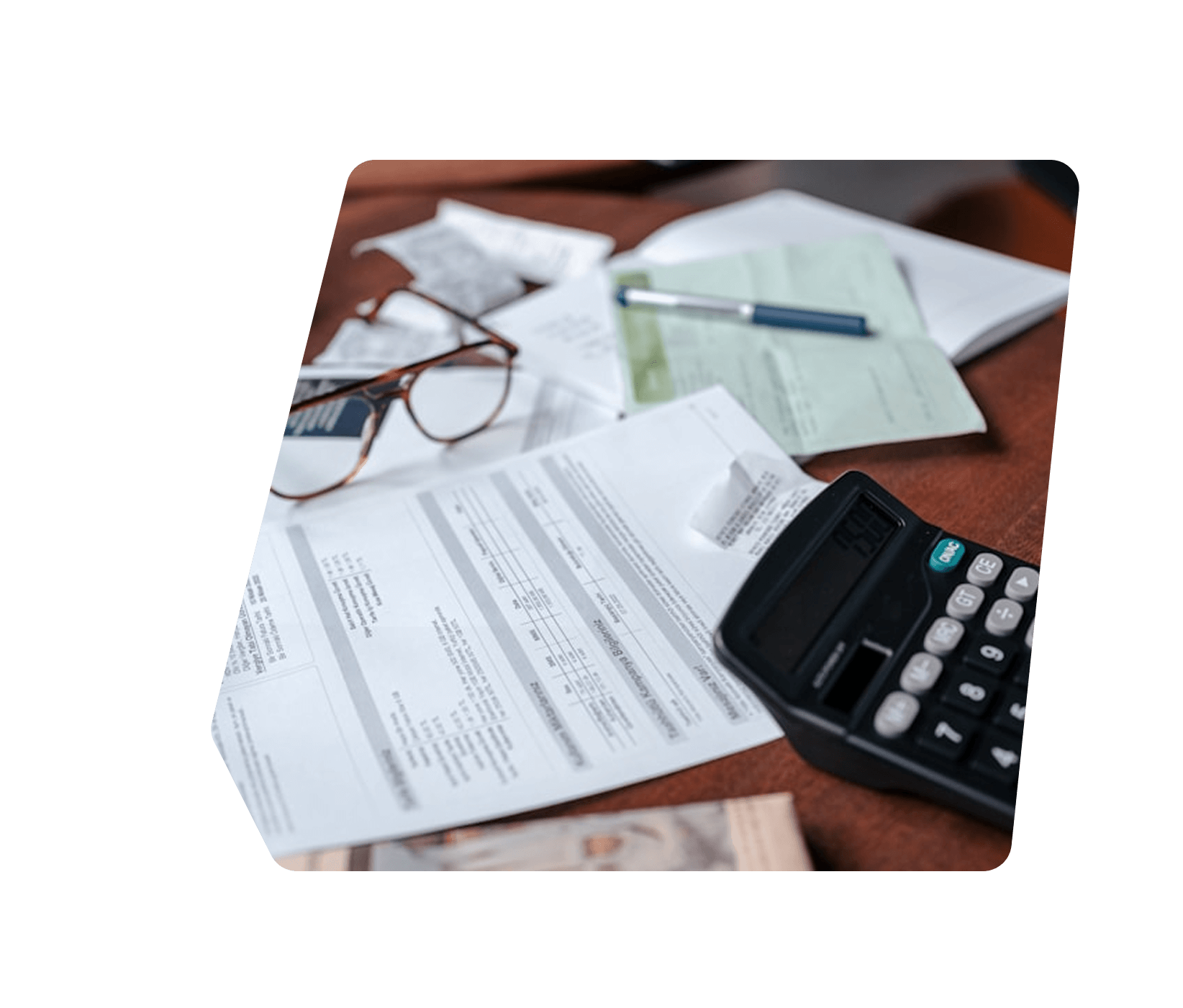 People usually need to look at their bank statement, bills in order to calculate their travel expenses but now they can use Travous to help them calculate all the travel expenses.